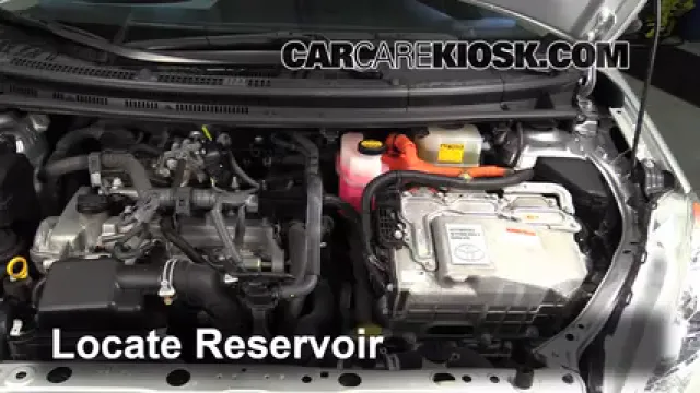 2012 Toyota Prius C 1.5L 4 Cyl. Liquide essuie-glace Ajouter du liquide